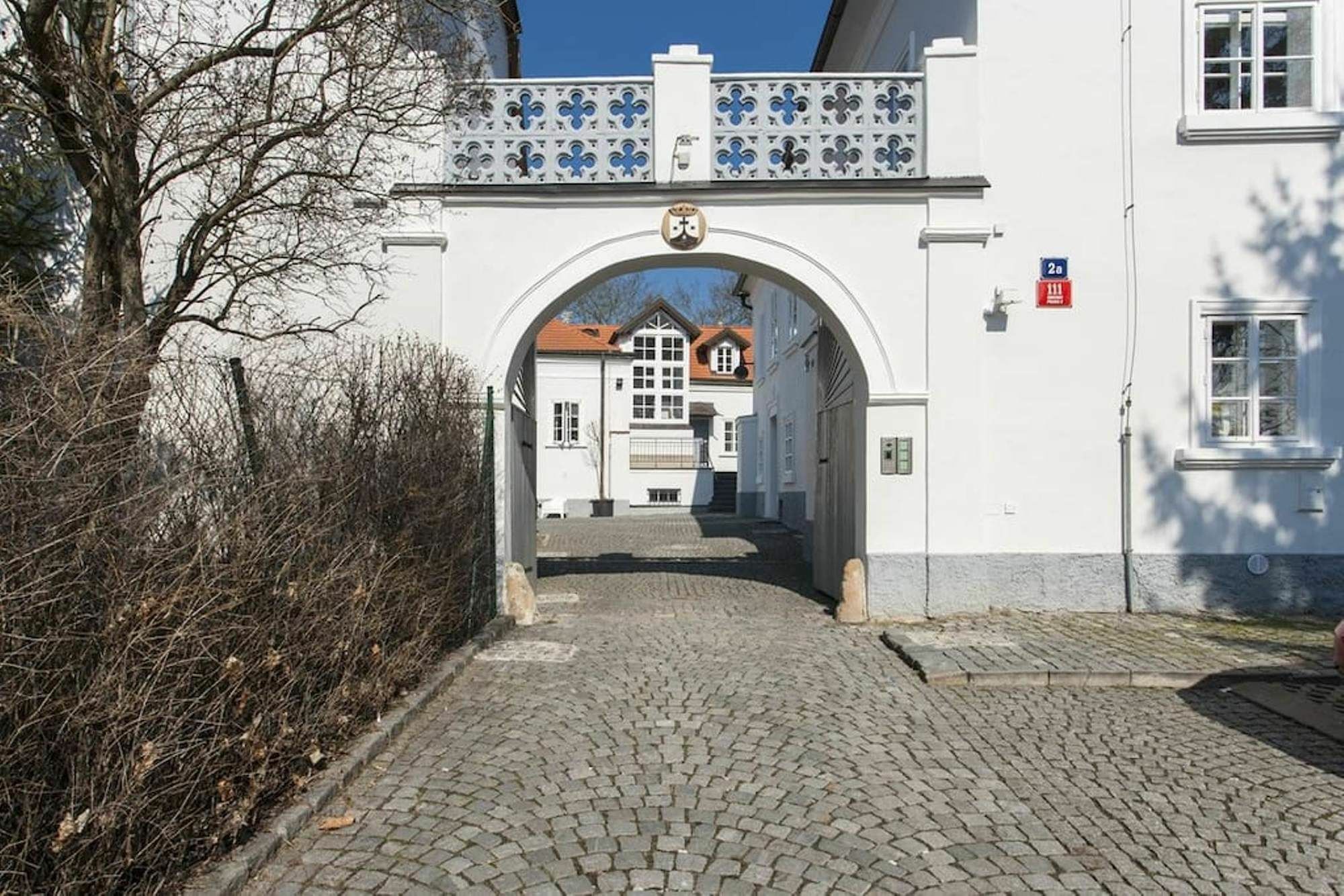 St. Terezie - Baroque Residence Praha Bagian luar foto